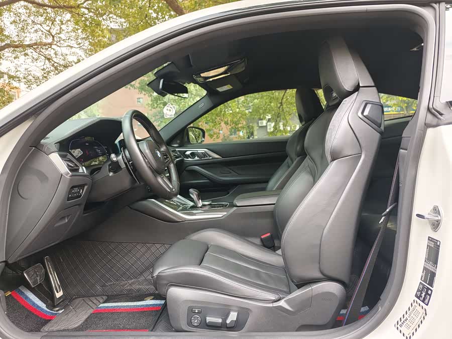 BMW M4 2022 car image #6