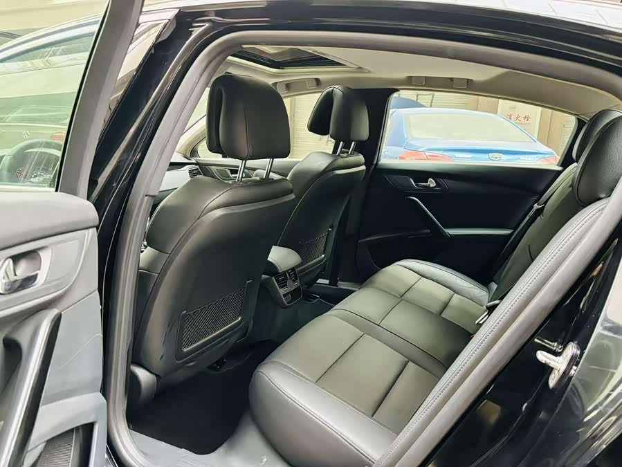 Peugeot 508 2016 car image #6