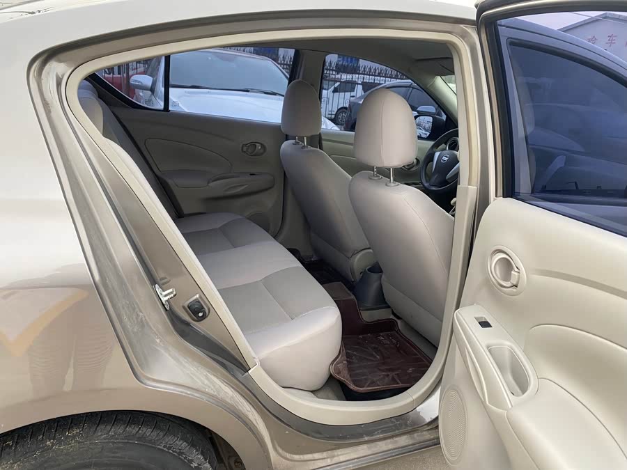 Nissan Sunny 2016 #6 Nissan Sunny 2016 car image #6