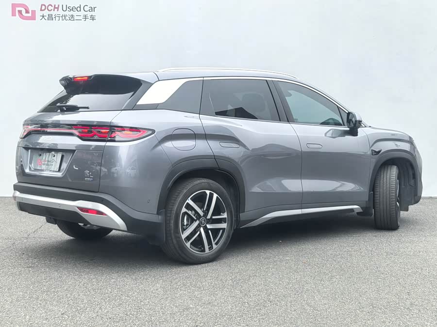 BYD SongL DM-i 2025 car image #6