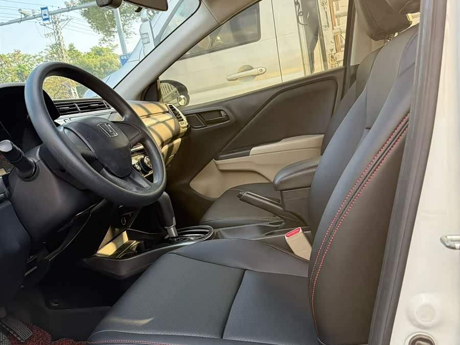 Honda Greiz 2019 car image #6