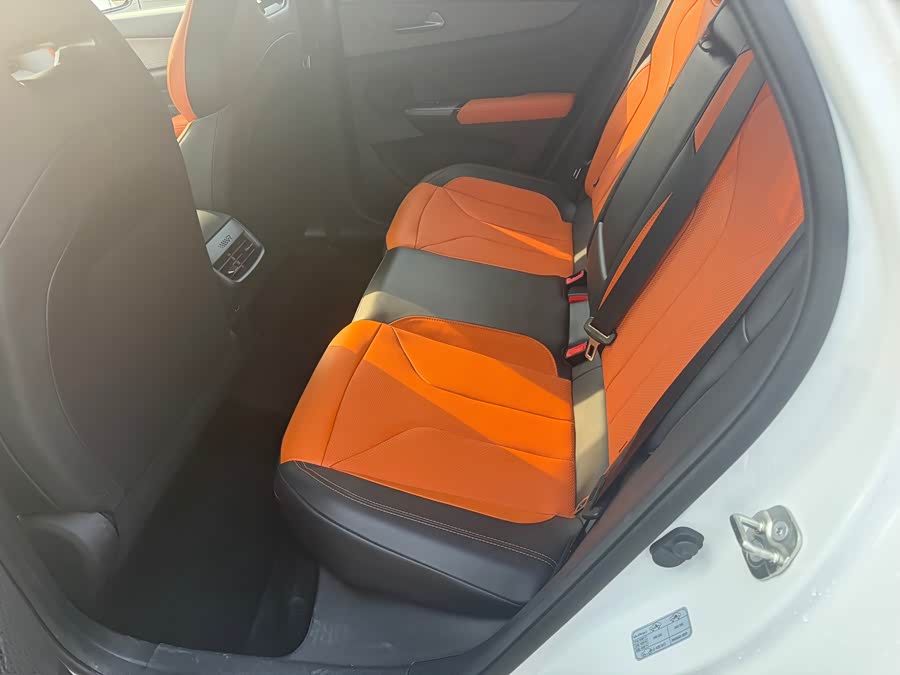 Changan UNI-V 2025 car image #6