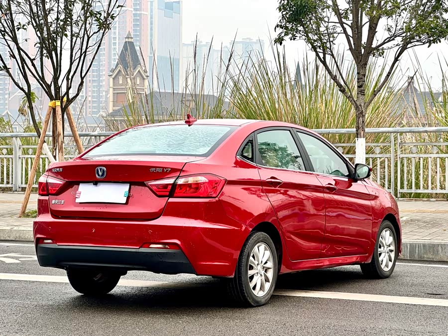 Changan Alsvin V7 2015 car image #6