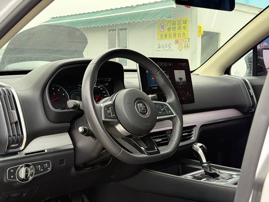 BYD Tang 2019 car image #6