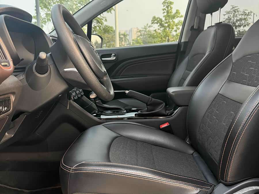 GAC Trumpchi GS3 2018 #6 GAC Trumpchi GS3 2018 car image #6