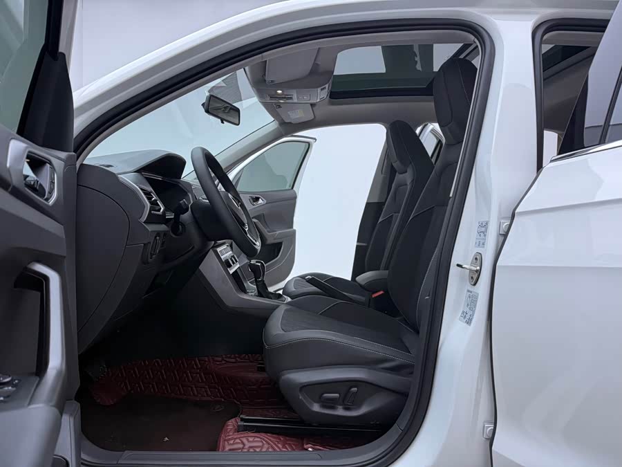 Volkswagen T-Cross 2021 car image #6
