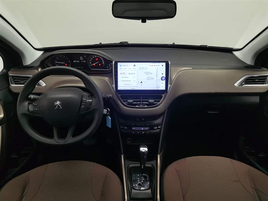 Peugeot 2008 2014 car image #6