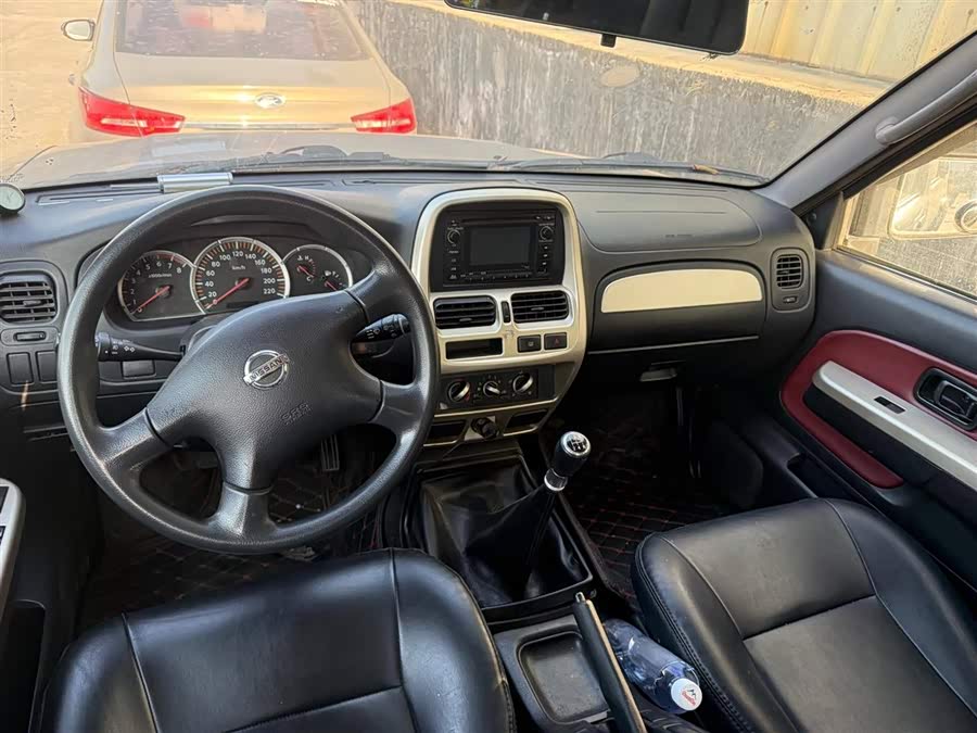 日产 日产帕拉丁 2011 汽车图片 #6