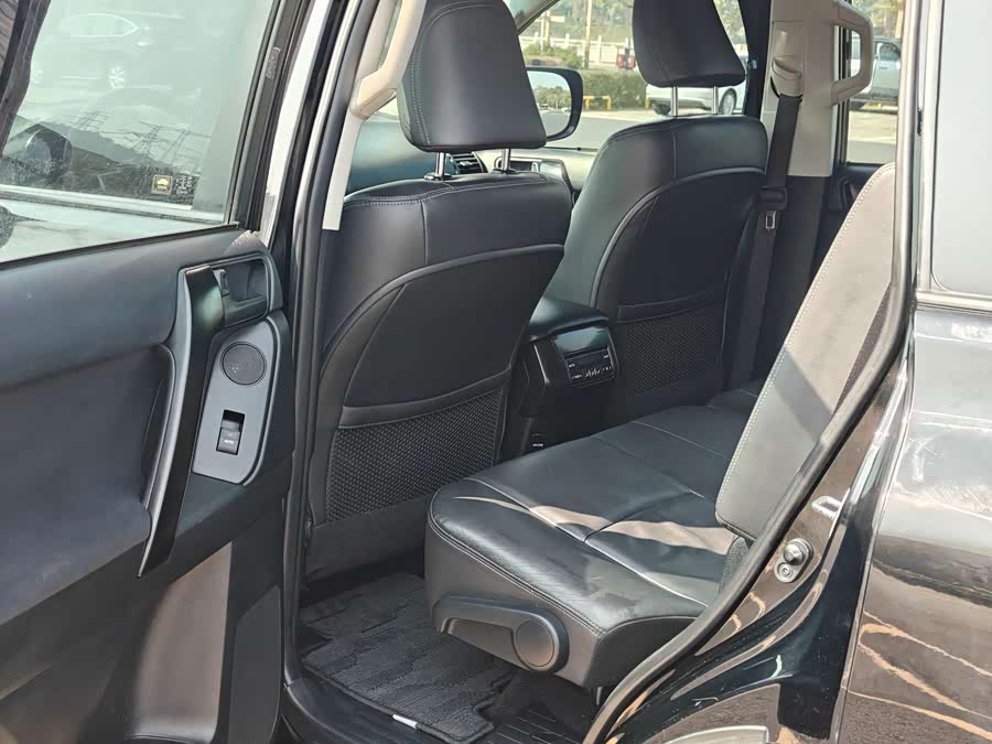 Toyota Prado (Imported) 2014 #6 Toyota Prado (Imported) 2014 car image #6