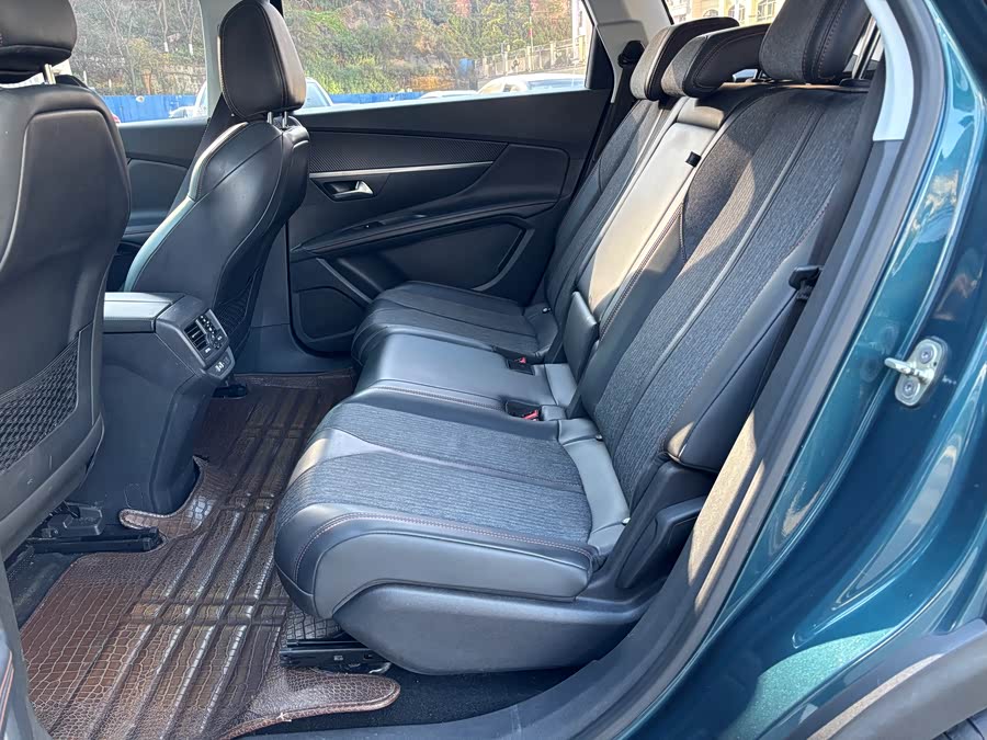 Peugeot 5008 2017 car image #6