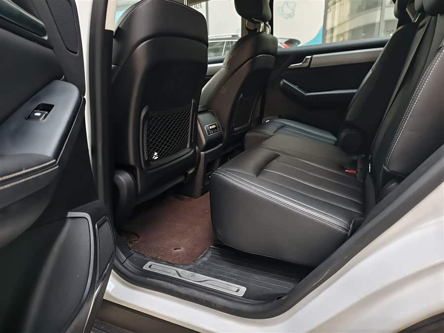 BYD Tang 2018 car image #6