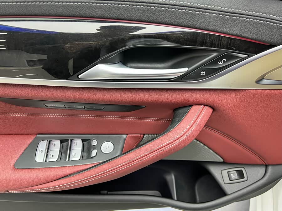 BMW 5 Series 2023 #6 BMW 5 Series 2023 car image #6