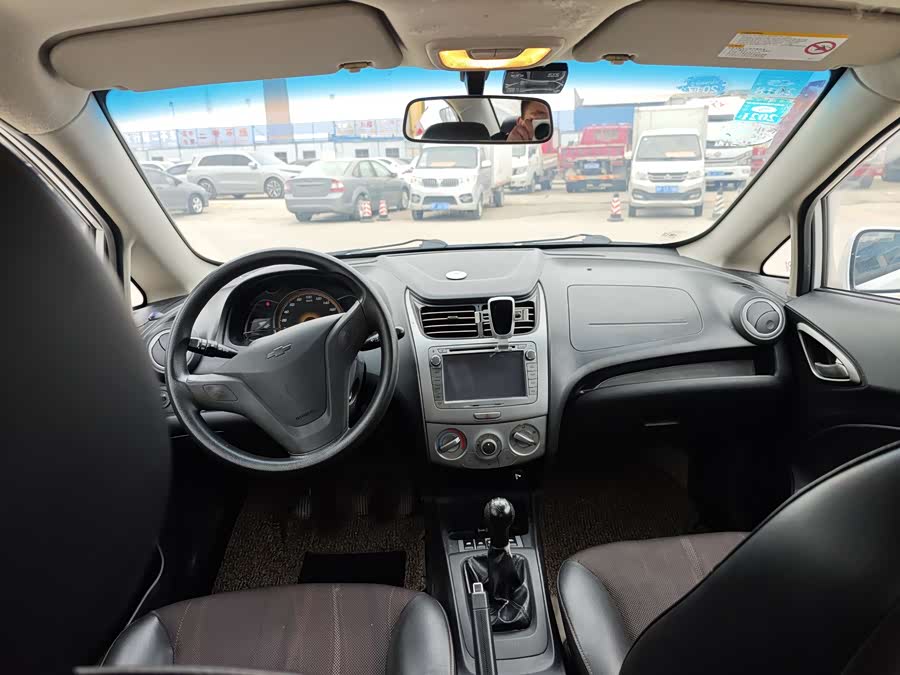 Chevrolet Sail 2013 immagine di auto #6