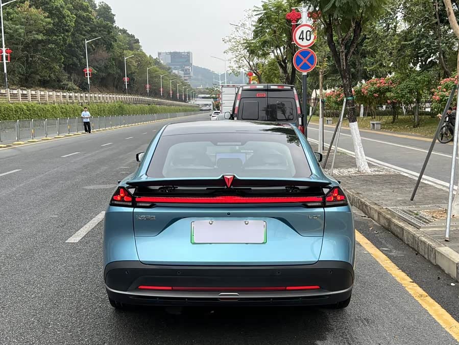 Deepal L07 2024 image de voiture #6