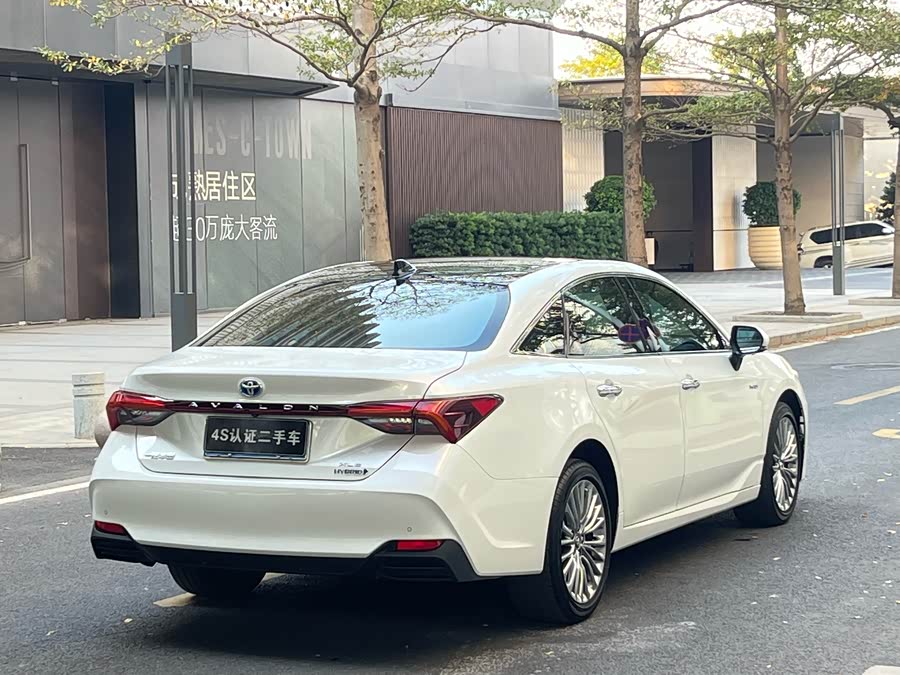 Toyota Avalon 2022 car image #6