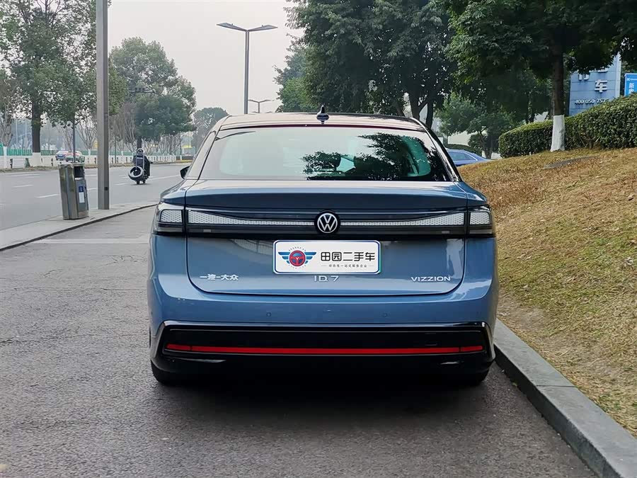 Volkswagen ID.7 Vizzion 2023 immagine di auto #6