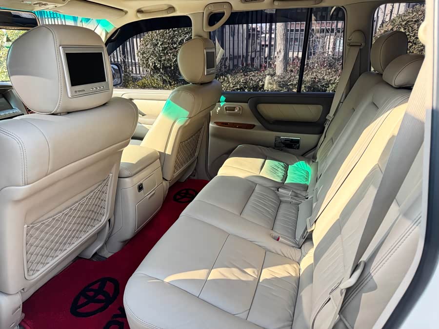 Toyota Land Cruiser 2007 car image #6