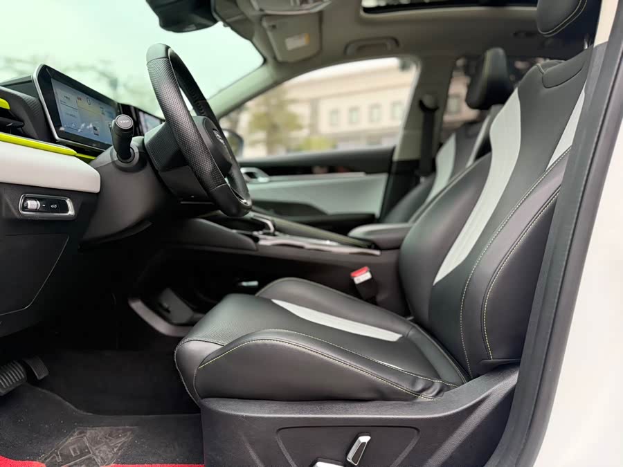 GEELY Coolray 2022 car image #6