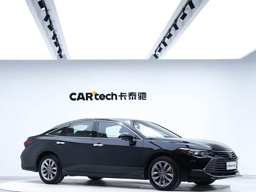 Toyota Avalon 2019 car image #6