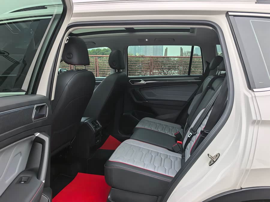 Volkswagen Tiguan L New Energy 2022 изображение автомобиля #6