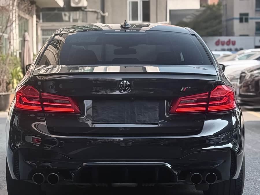 BMW M5 2018 car image #6