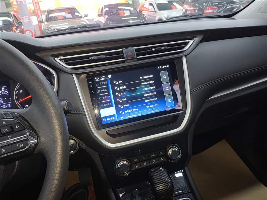 Roewe RX3 2020 изображение автомобиля #6