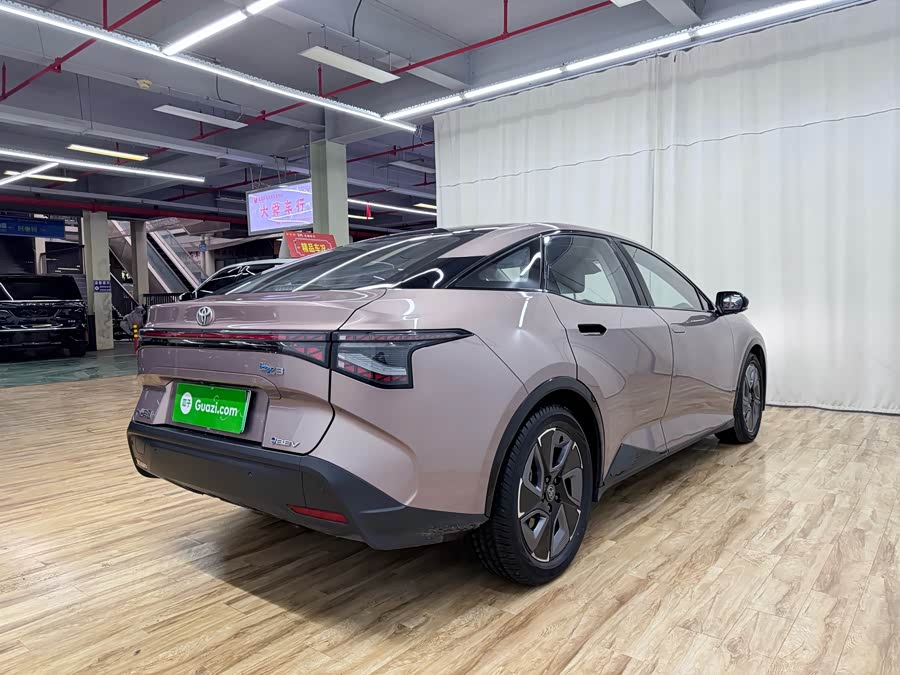 Toyota bZ3 2023 #6 Toyota bZ3 2023 immagine di auto #6