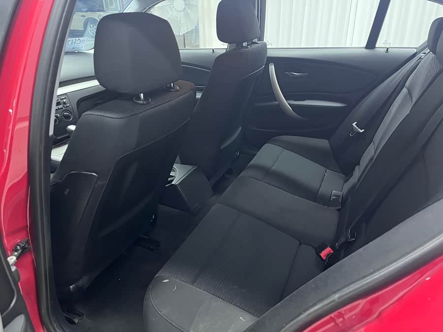 BMW 1 Series (Imported) 2011 car image #6