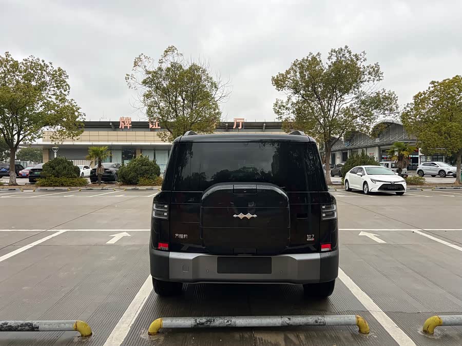 FangChengBao Tiger 7 2025 car image #6