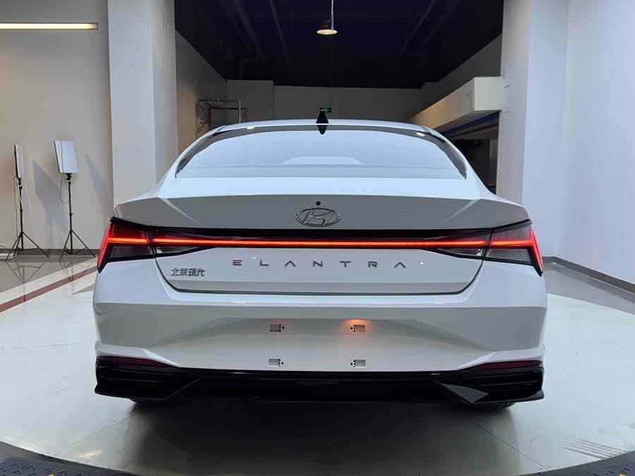 现代 伊兰特 2022 汽车图片 #6