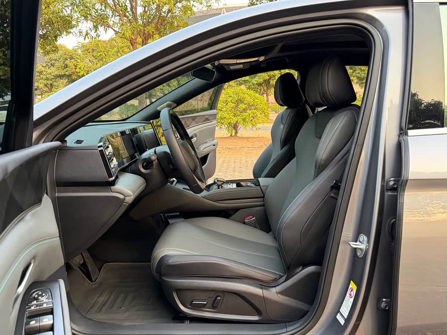 BYD Qin L 2024 car image #6