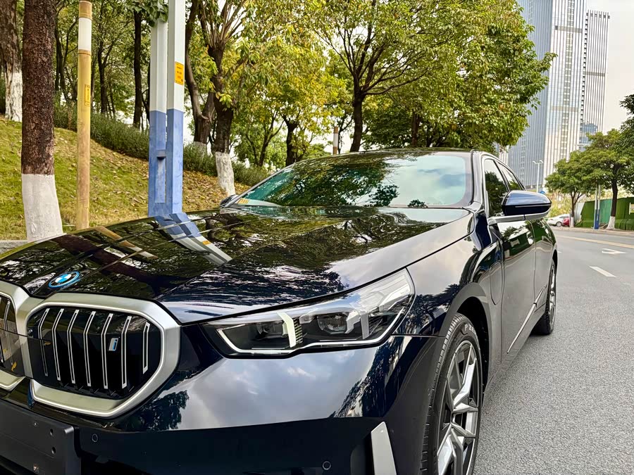 BMW i5 2024 #6 BMW i5 2024 car image #6