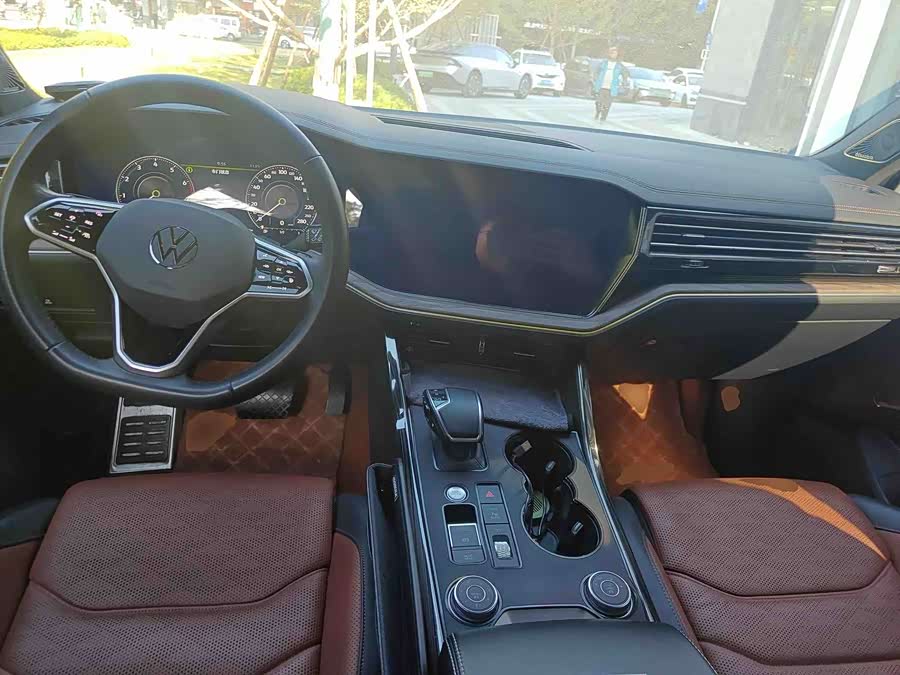 Volkswagen Touareg 2022 #6 Volkswagen Touareg 2022 car image #6