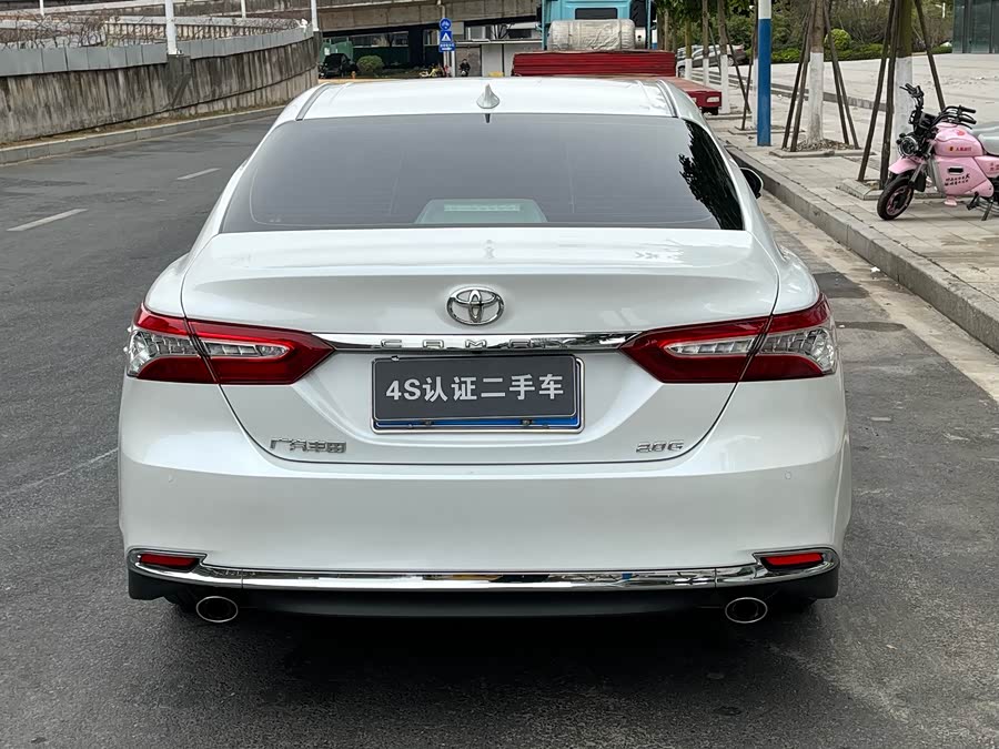 Toyota Camry 2023 car image #6