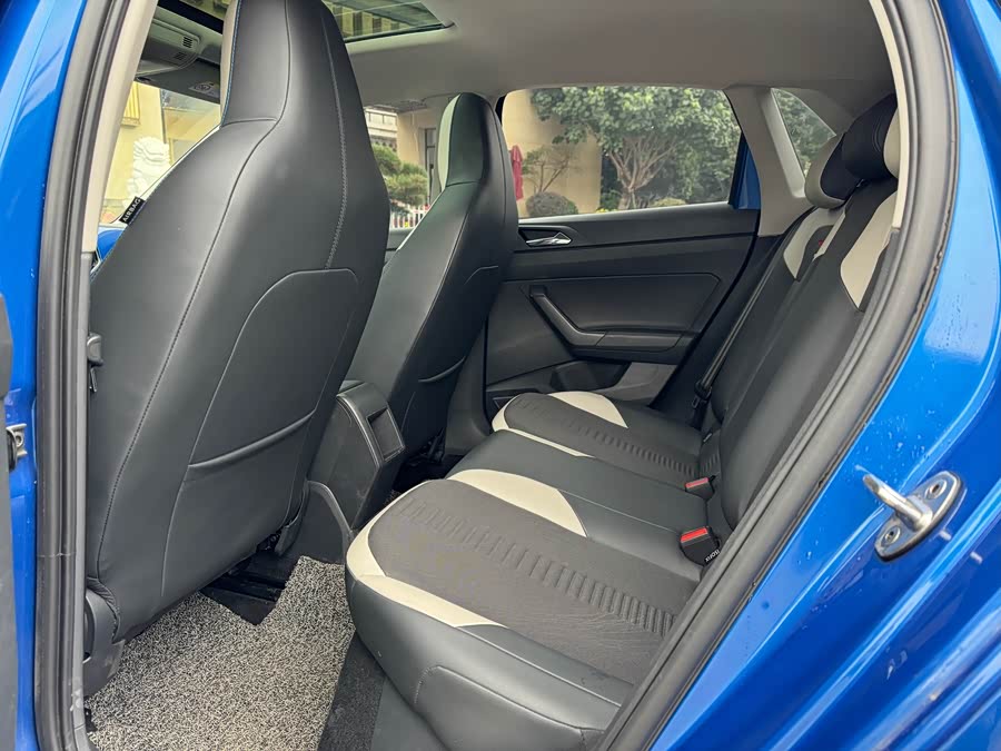 Volkswagen Polo 2020 car image #6