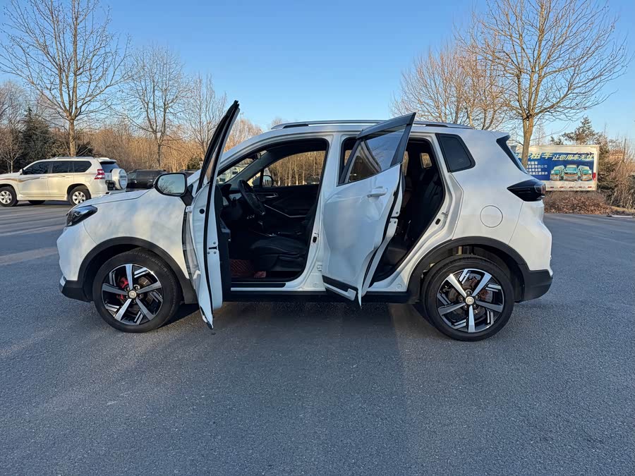 Changan CS15 2019 #6 Changan CS15 2019 immagine di auto #6