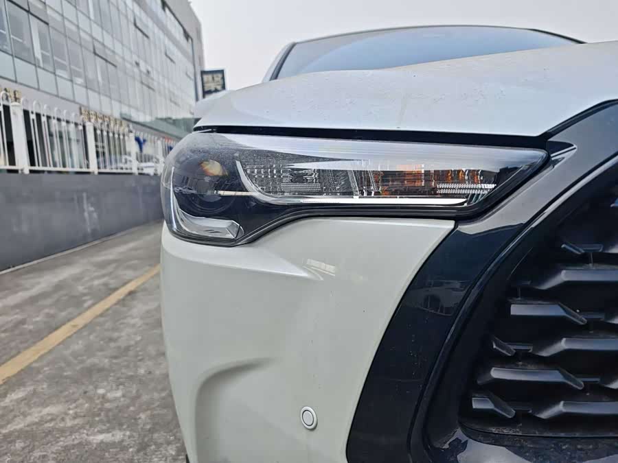 Toyota Corolla Cross 2025 car image #6