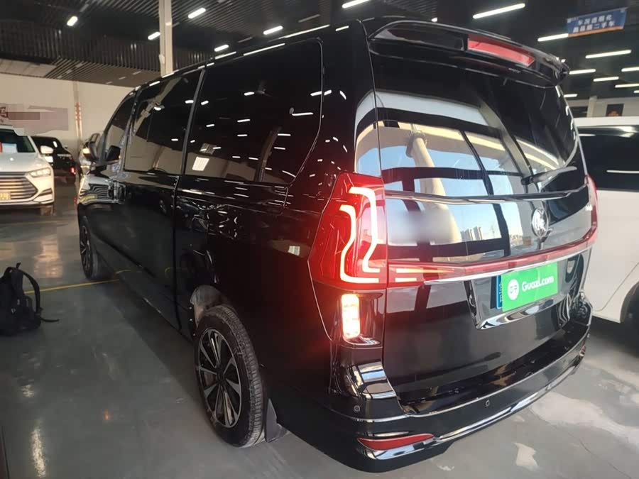 Forthing M7 2023 صورة سيارة #6