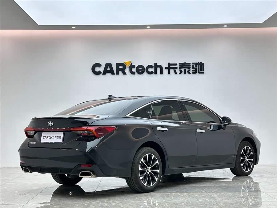 Toyota Avalon 2023 car image #6