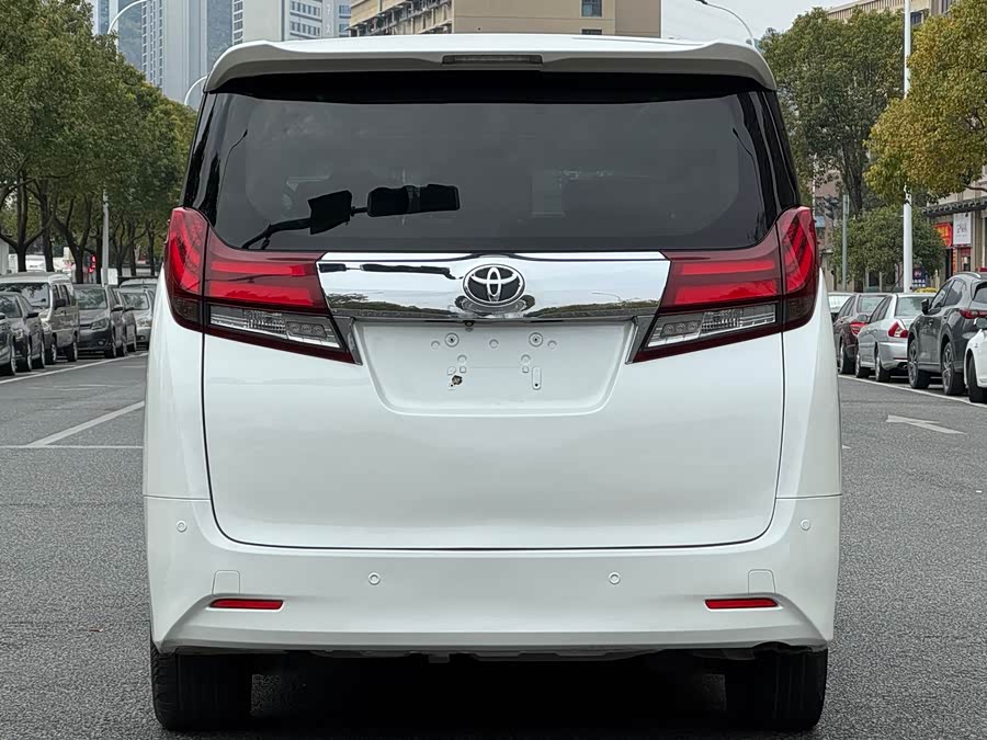 Toyota Alphard 2017 изображение автомобиля #6