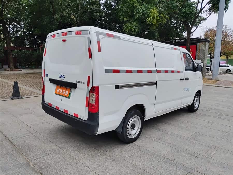 JAC 2024 #6 JAC 2024 imagen de coche #6