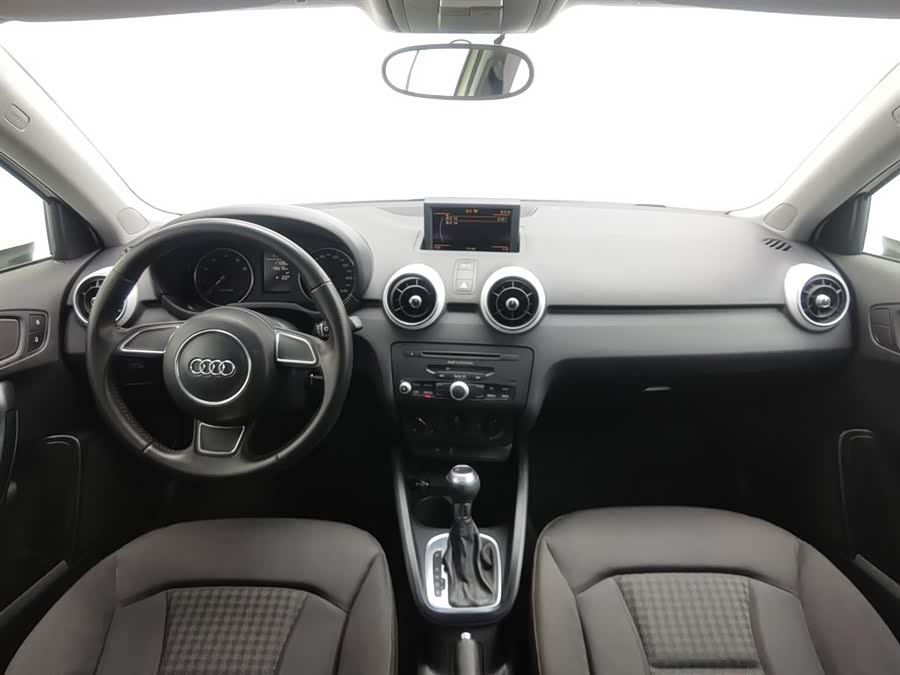 Audi A1 2013 car image #6