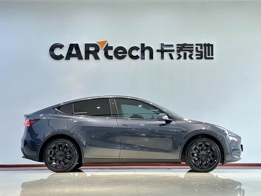 Tesla Model Y 2024 car image #6