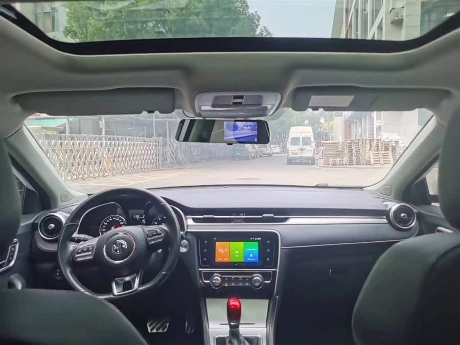 MG 6 2018 car image #6