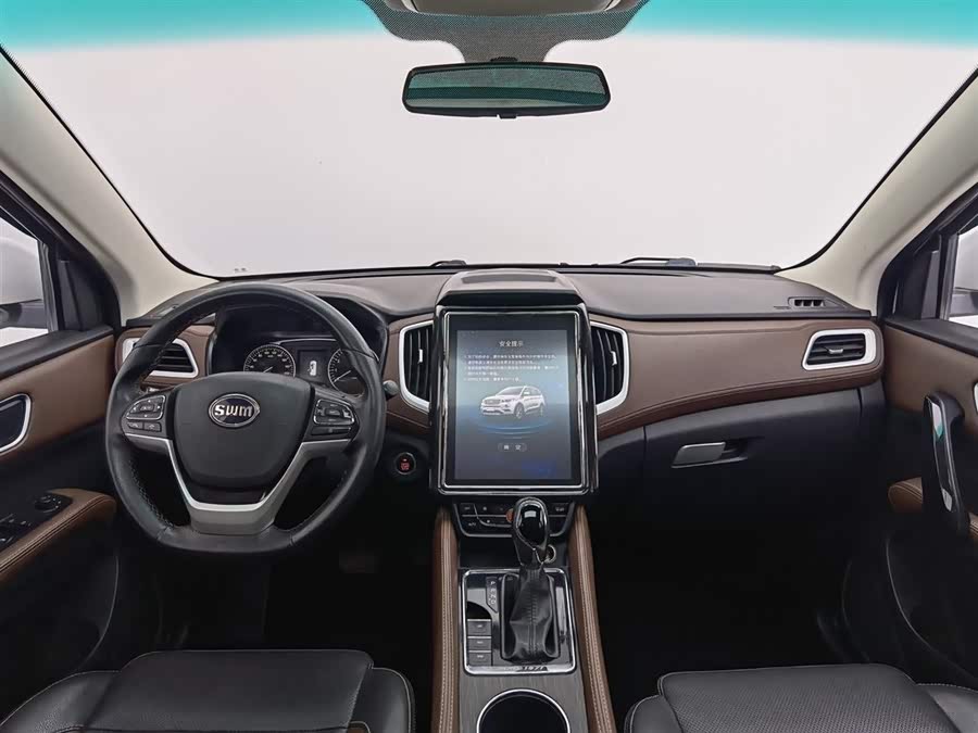 SWM X7 2018 صورة سيارة #6