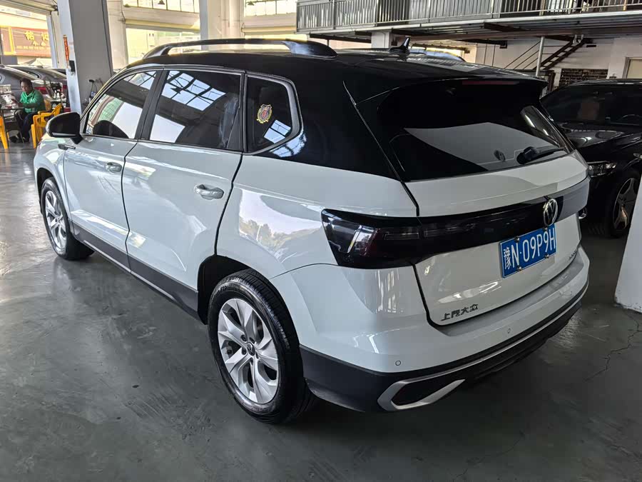 Volkswagen Tharu 2023 car image #6