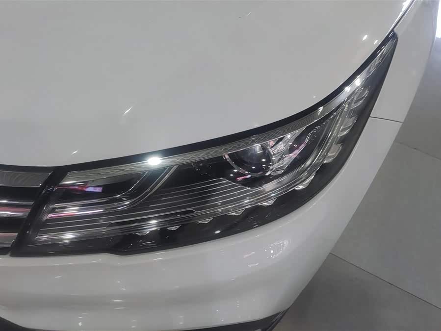 Roewe RX3 2021 изображение автомобиля #6