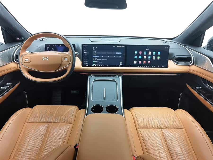 Xpeng G9 2025 car image #6