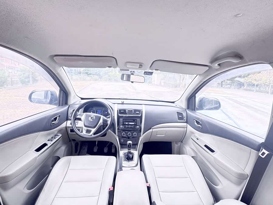 Forthing S500 2016 car image #6