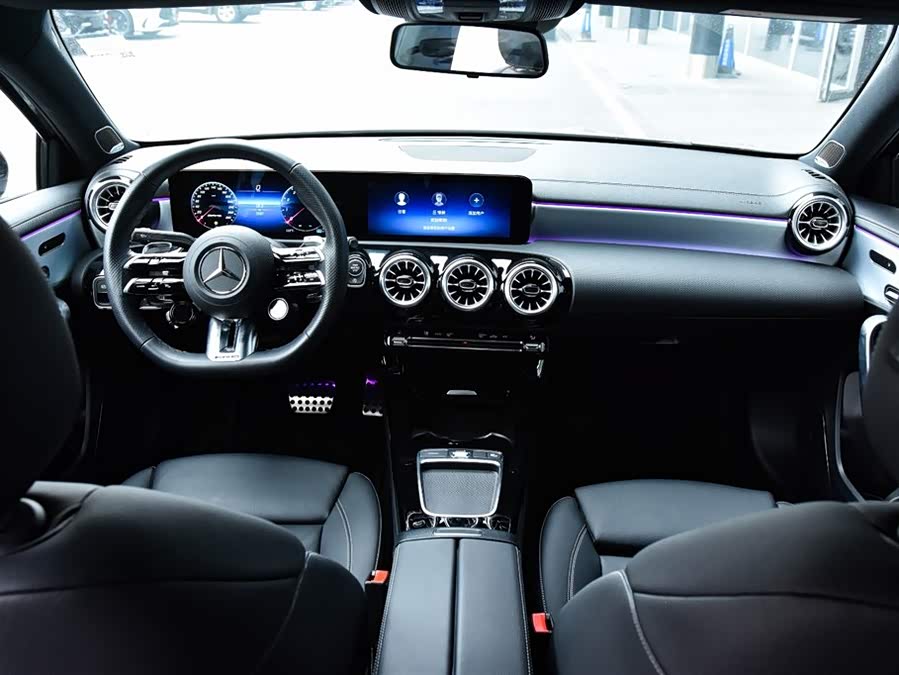 Mercedes-Benz A AMG 2025 #6 Mercedes-Benz A AMG 2025 صورة سيارة #6